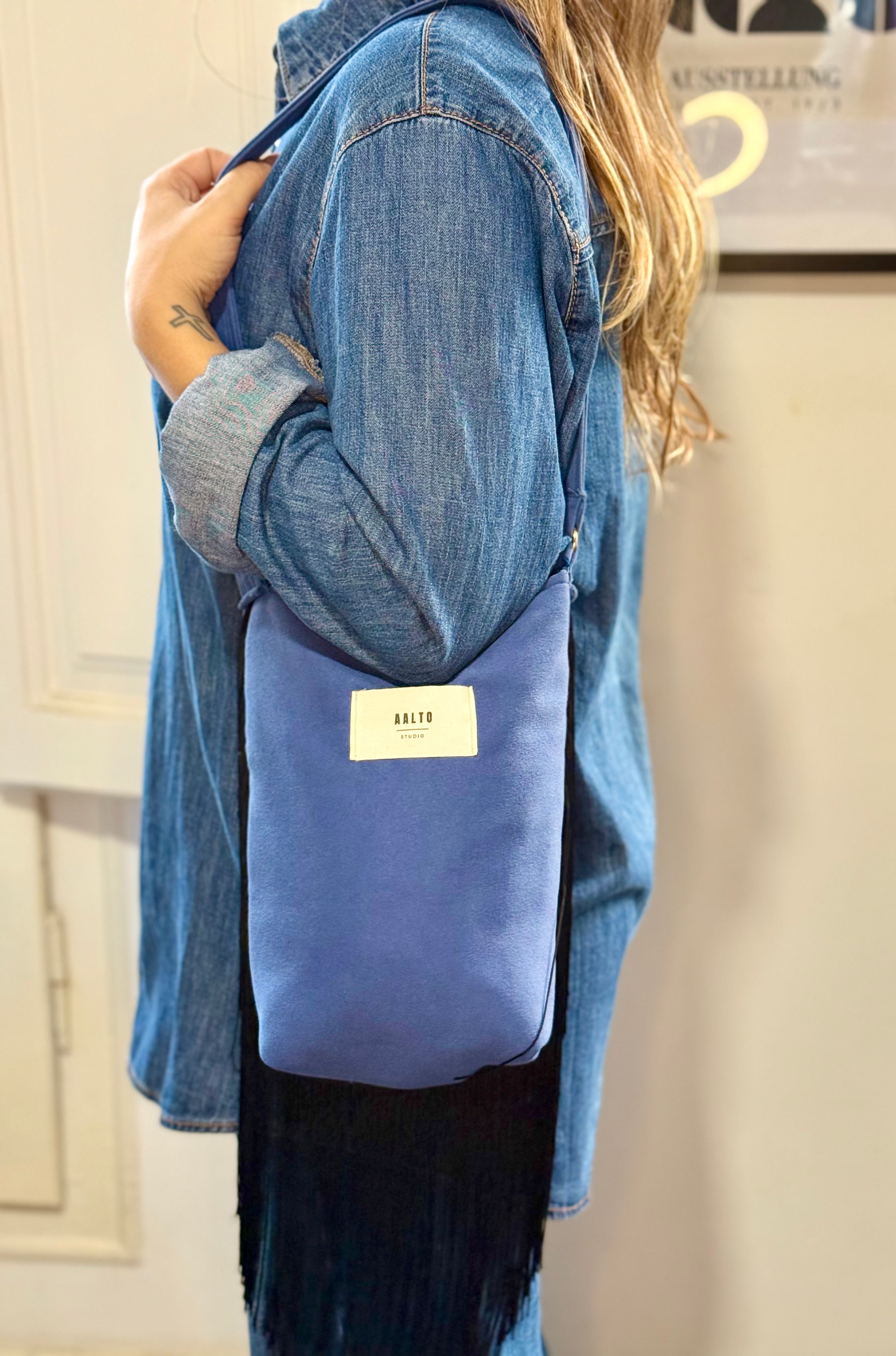 Manuela bag - blue vegan suede with fringes